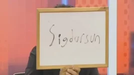 rasim-ozan-kutahyali-sigdursun_9505155-2620_640x360.webp
