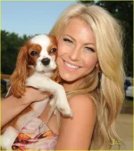 531px-Julianne-hough-happy-birthday-03.webp