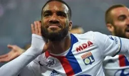 lacazette 2.webp