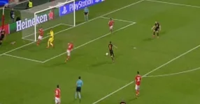 yasin-benfica-macinda-sac-bas-yoldurdu-1446591485.webp