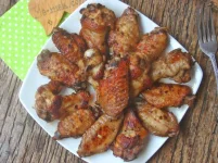 firinda-balli-tavuk-kanat-resimli-yemek-tarifi(11).webp