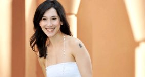 18-filmlerle-olay-olan-sibel-kekilli-yeni-12681801_4296_o.jpg