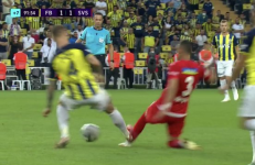 serdar bileğe basma foto.png serdar bileğe basma foto.png