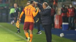 spor-mostafa-mohamed-artik-cok-mutlu-iste-14443353_2668_amp.jpg