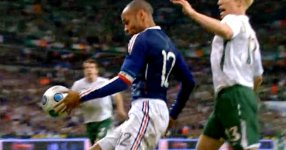 1_2010-World-Cup-Qualifying-Play-off-2nd-Leg-France-v-Republic-of-Ireland-Stade-de-France.jpg