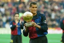 Rivaldo_ballon_142770113.webp