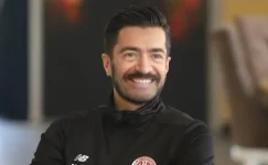 nuri-şahin-akasya-durağı-sinan-komedi-caps-1.jpg