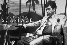 scarface-al-pacino-sling_a-G-9925731-0.webp