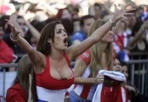 paraguay-hot-fan-football-1-1068x745.webp