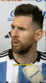 messi-que-miras.gif