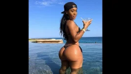 Lira-Galore-2.webp