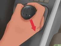 v4-760px-Drive-a-Car-in-Reverse-Gear-Step-4-Version-2.webp
