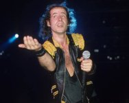 1-klaus-meine-rich-fuscia.jpg