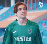 trabzonspor-genc-kaleci-onuralp-cevikkani-kapa-bildirdi-204210-20230701.jpg