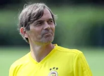 fenerbahce-teknik-direktoru-cocu-tesislerde-11018658_6067_amp.webp