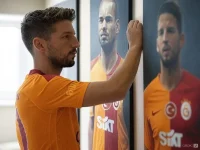 galatasaray-dries-mertens-wesley-sneijder-komedi-caps-1.webp