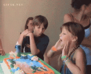 1739532977252.gif