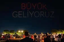 Büyük Geliyoruz.webp