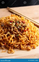 delicious-fried-noddle-background-yummy-141334859.webp