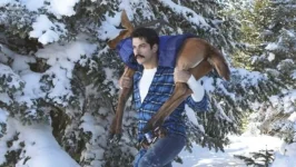 19869_burak-ozcivit-in-reklam-filmi-sik-yet-konusu-oldu_588421.webp