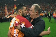 0x0-belhanda-ayriliyor-galatasaraya-servet-1558584947771.webp