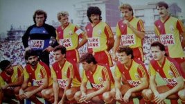 1367662304-gs_kadro_1988_89.jpg
