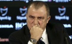 fatih-terim-den-galatasaray-in-eski-baskani-10377169_5454_amp (1).jpg