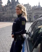 33C9B72300000578-3571401-image-m-10_1462287161776.webp