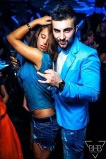 zpvGCl1IJDI.webp