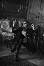 img-cara-delevingne_14164595383-666x1000.webp