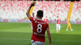 mert-hakan-sivasspor-2019_1rp8uxn50nn6p1ucjei7quxny2.jpg