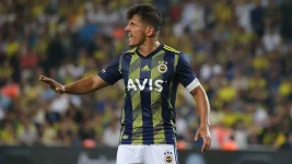 emre-belozoglu-fenerbahce_1iiw9mudtyugn1hdm5i8xi684p.webp emre-belozoglu-fenerbahce_1iiw9mudtyugn1hdm5i8xi684p.webp