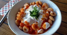yogurtlu-fellah-koftesi-2.webp