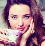 article-0-1B781A2400000578-101_634x638.webp