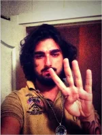 amerikan-bayrakli-tisortle-r4bia-selami-vermek_485975.webp