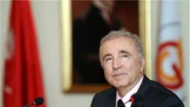 Ünal Aysal-1.webp