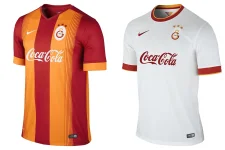 2014-15-galatasaray-stadium-mens-football-shirt-618772_606-kopya-2.webp