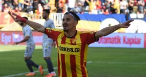 780x411-trabzonspordan-serdar-gurler-atagi-1587799640788.jpg 780x411-trabzonspordan-serdar-gurler-atagi-1587799640788.jpg