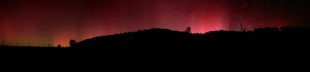 1920px-Aurora_australis_panorama.webp