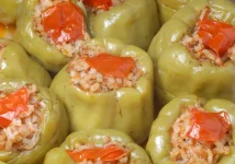 zeytinyagli-biber-dolmasi-tarifi.jpg zeytinyagli-biber-dolmasi-tarifi.jpg