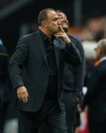 fatih terim öpücükf.jpg