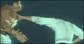 8d1fb254792572a6e434379e8e533c0e.gif