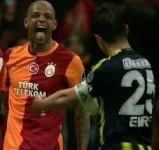 felipe-melo-nun-emre-belözoğlu-na-çektiği-hareket_613531.webp