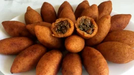 kolay-içli-köfte-tarifi-728x410.webp